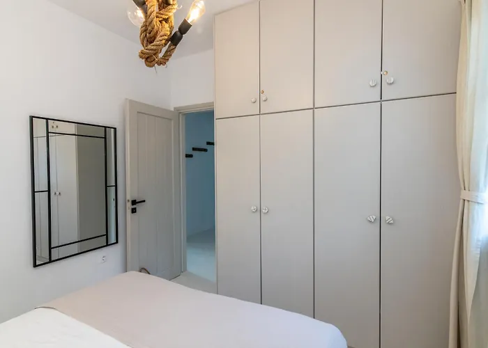 Villa By Eneatinos - 3br Seaview