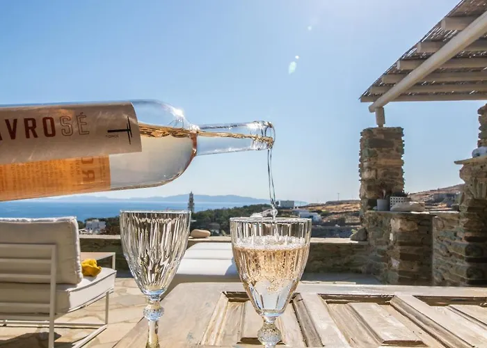 By Eneatinos - 3br Seaview Villa