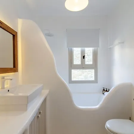 By Eneatinos - 3br Seaview Villa *
